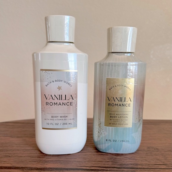 🆕NEW!🛍️Bath & Body Works Vanilla Romance Full Size Set - Picture 3 of 3
